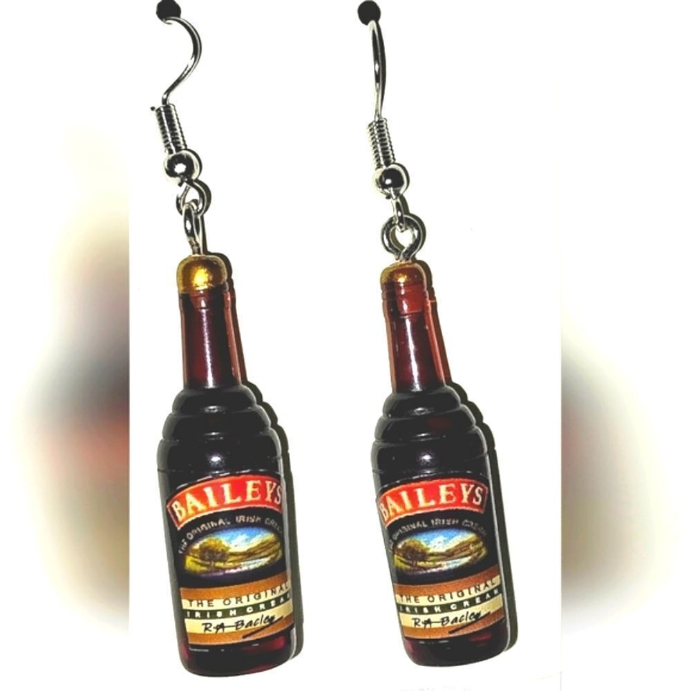 Adult Super Cute Retro boozy resin earring